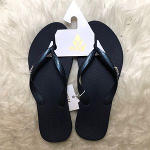 NWT Reef Flip Flops